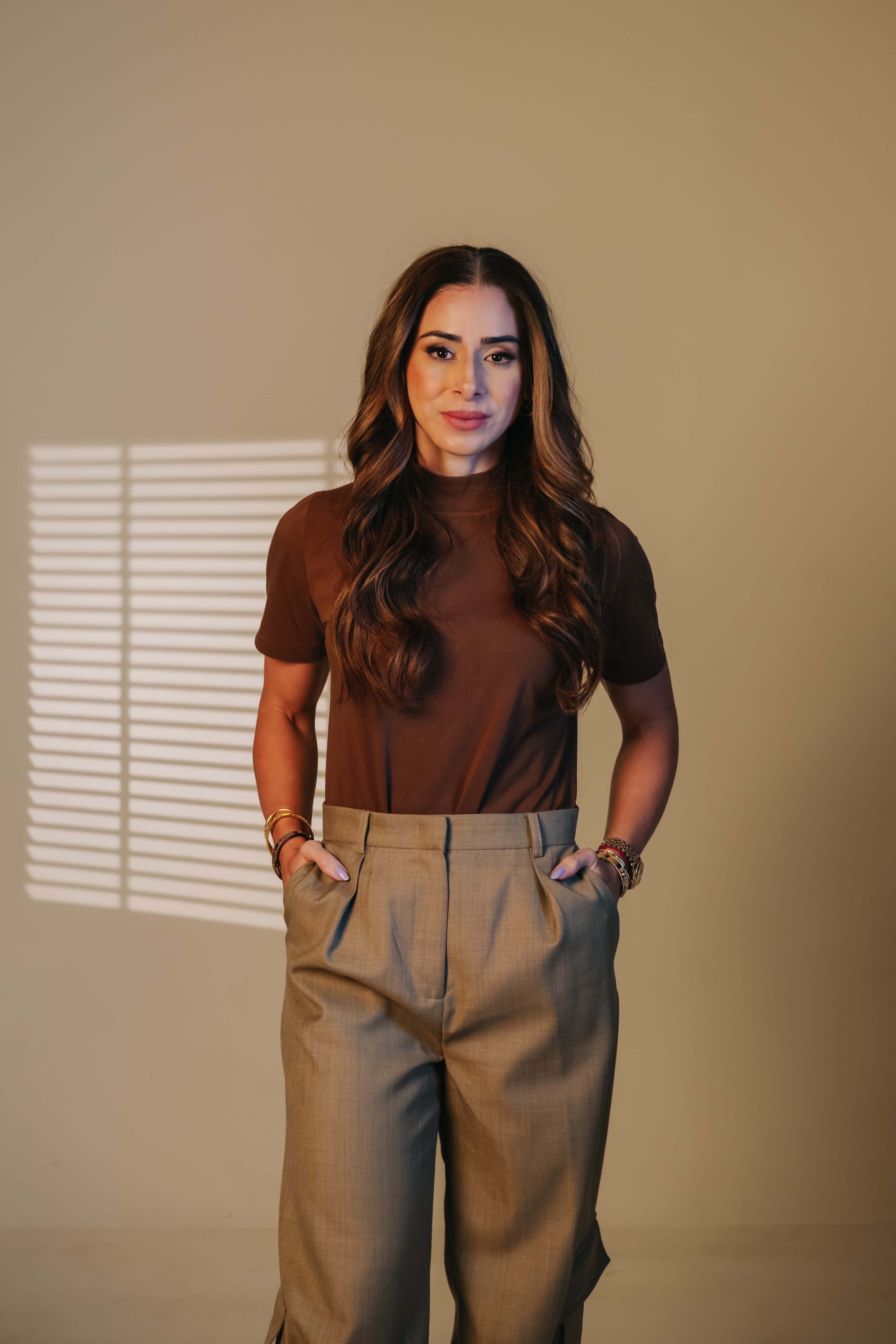 Tratamento para sintomas da menopausa — acompanhamento hormonal com Dra. Maria Eugênia Lins